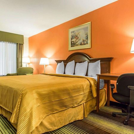 Quality Inn University Winston Salem Εξωτερικό φωτογραφία